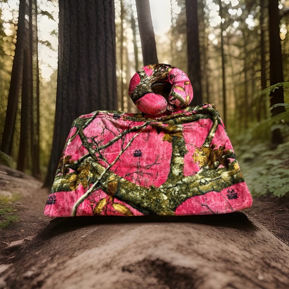 Realtree Edge Blanket, Neck Pillow & Sleeping Mask Set, SOFT & MACHINE WASHABLE
